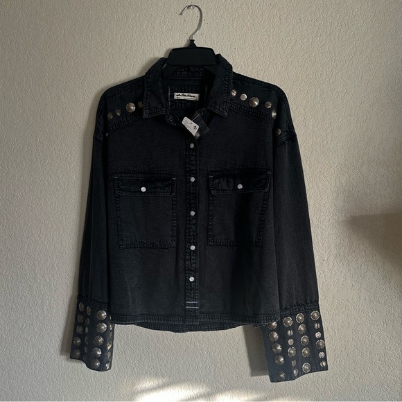 We The Free Austin Denim Top Sz Small NWT - Picture 2 of 4